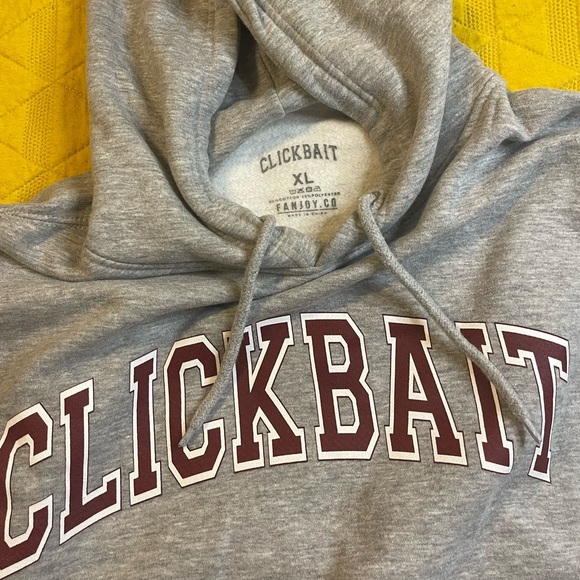 Like New - Unisex Gray Hooded Clickbait Sweatshirt | David Dobrik Merch Size XL - Picture 3 of 4